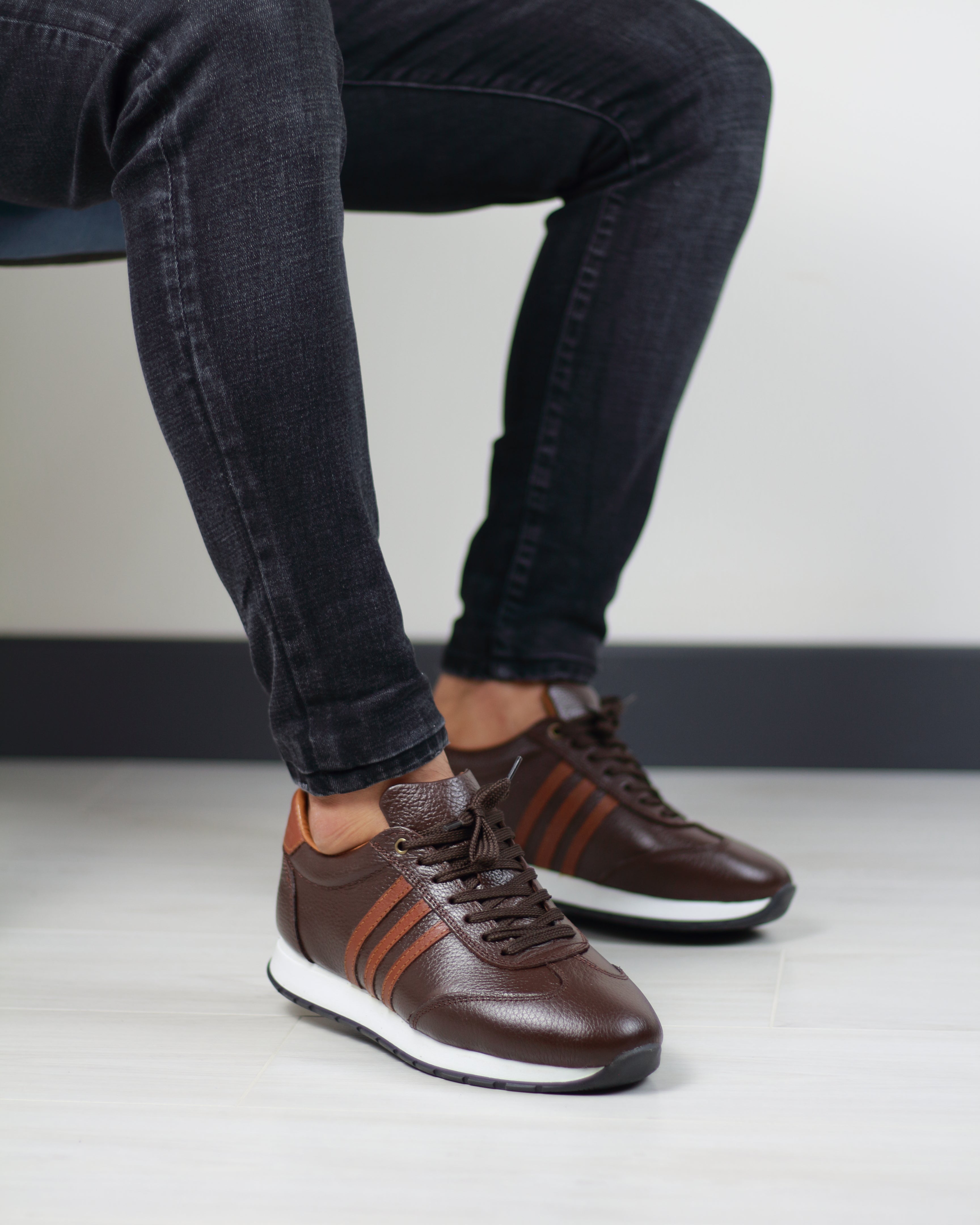 KAHVERENGİ DERİ ERKEK SPOR AYAKKABI