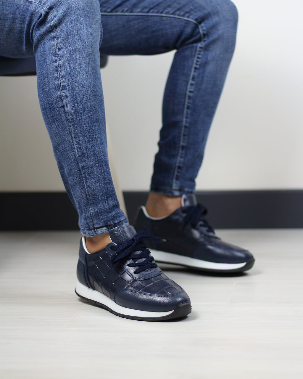 LACİVERT DERİ ERKEK SPOR AYAKKABI