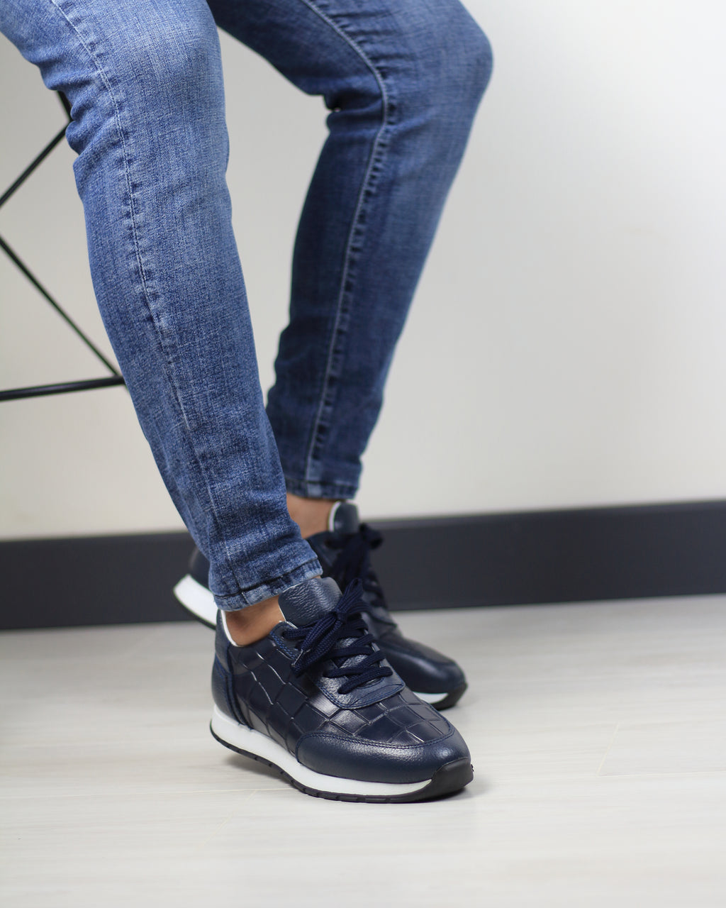 LACİVERT DERİ ERKEK SPOR AYAKKABI