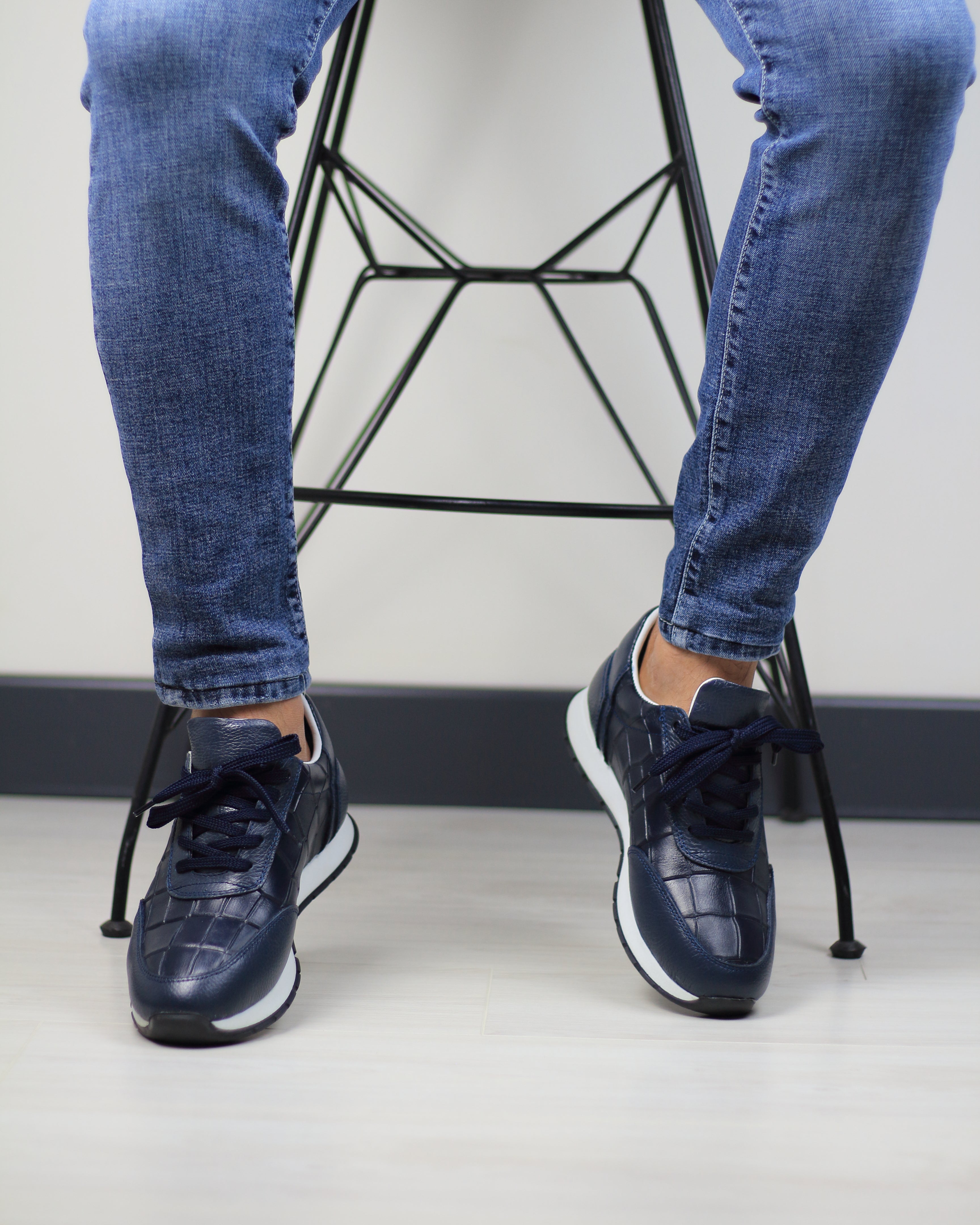 LACİVERT DERİ ERKEK SPOR AYAKKABI